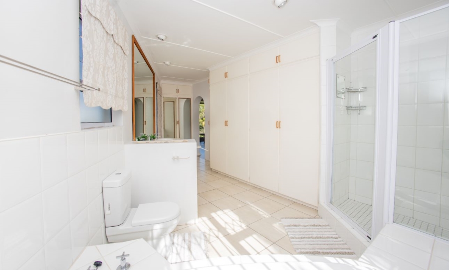 4 Bedroom Property for Sale in Beacon Bay Eastern Cape